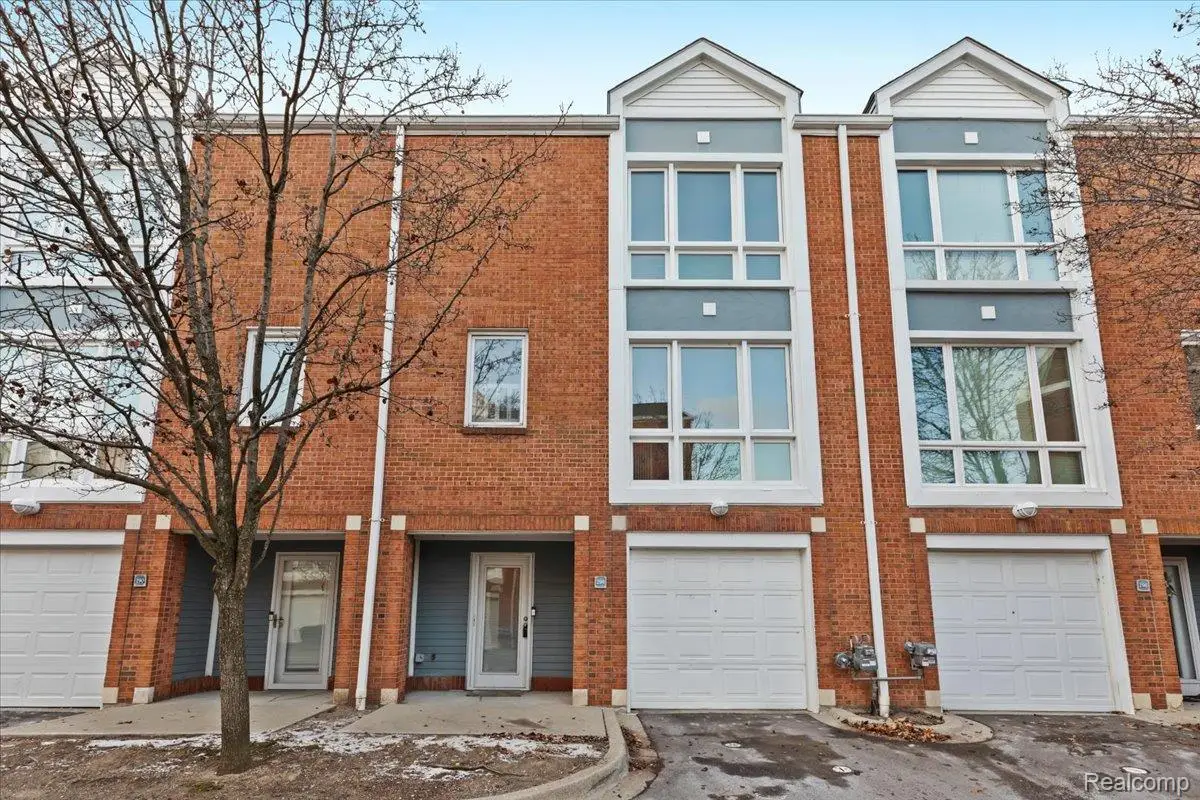 294 Main Sail Court #22, Detroit, MI 48207 - Image #1
