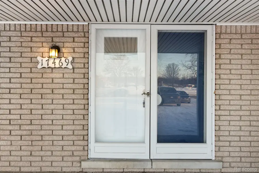17469 W 13 Mile Road, Southfield, MI 48076 - Image #3