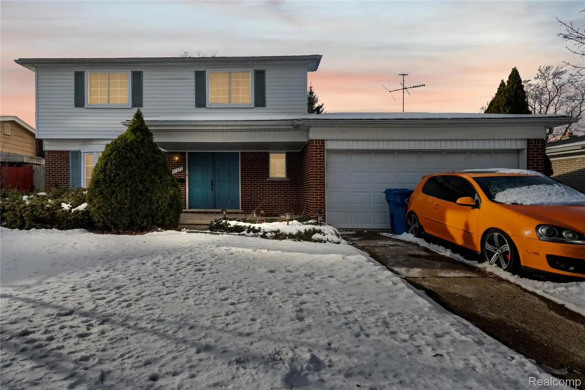 31077 Shawn Drive, Warren, MI 48088 - Image #1