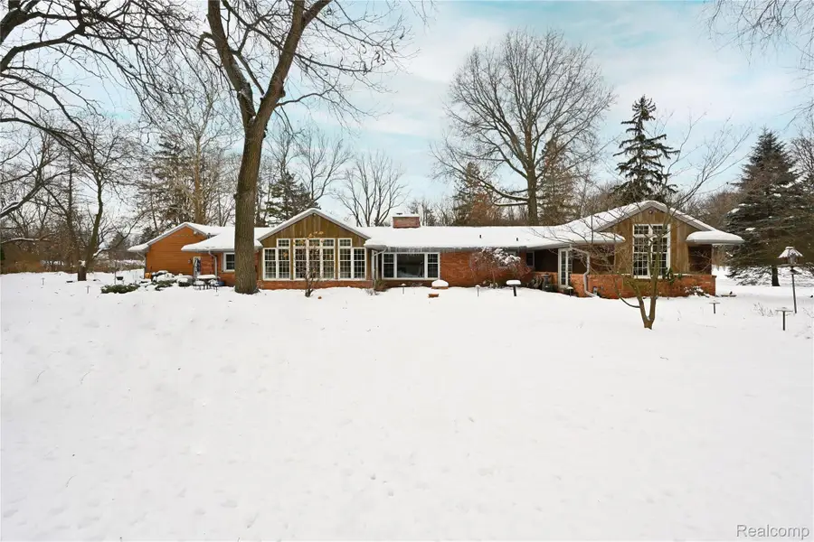 5671 Shadow Lane, Bloomfield, MI 48302 - Image #2