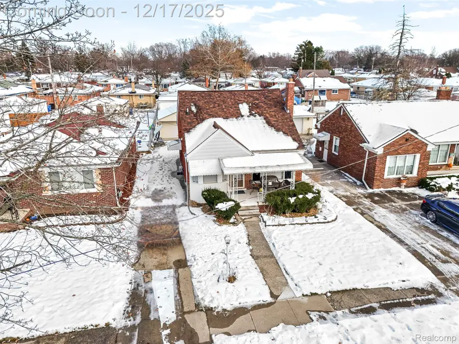 7476 Nightingale Street, Dearborn Heights, MI 48127 - Image #3