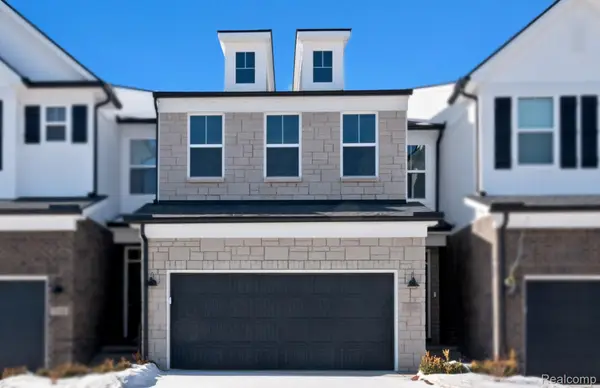 5575 E Spaniel Drive, AnnArbor, MI 48108