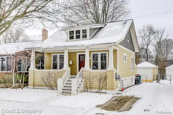 331 Edgewood Place, Ferndale, MI 48220