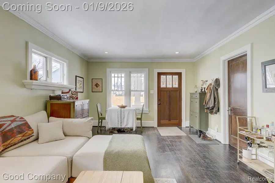 331 Edgewood Place, Ferndale, MI 48220 - Image #3