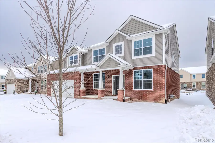 49407 Katelynn, Shelby Charter Township, MI 48317 - Image #2