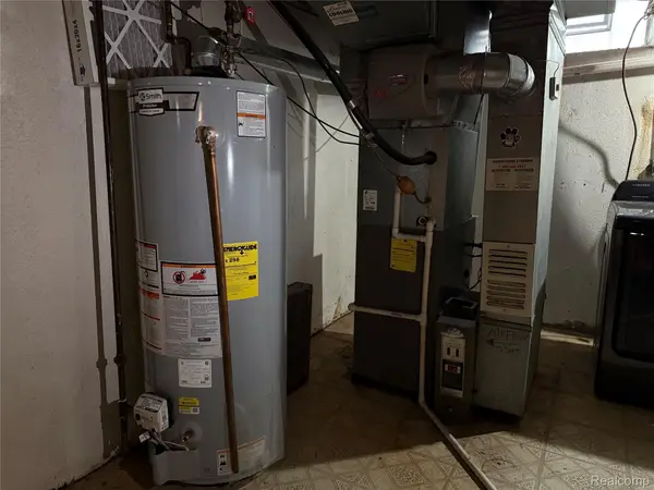 3650 Veronica Dr Drive, SterlingHeights, MI 48310