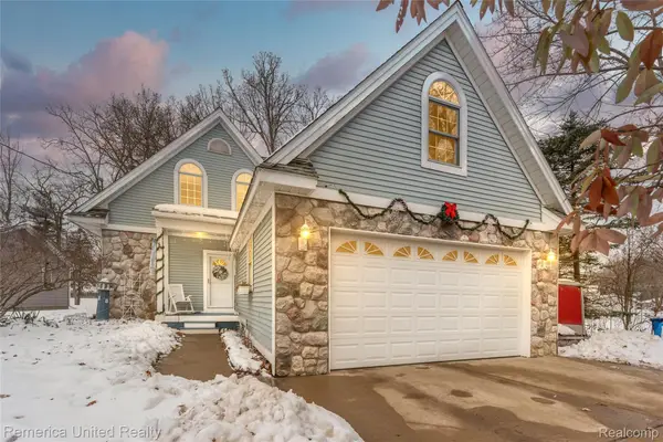 1491 Division Drive, Hartland, MI 48353