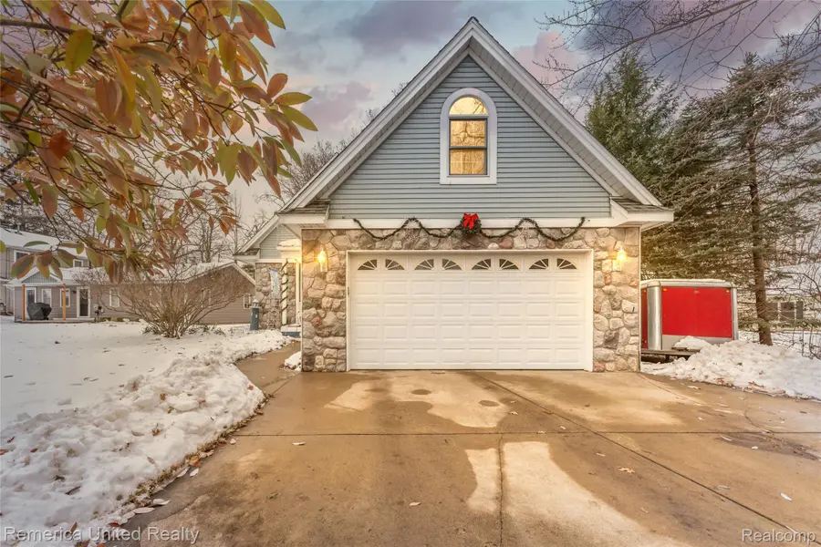 1491 Division Drive, Hartland, MI 48353 - Image #2