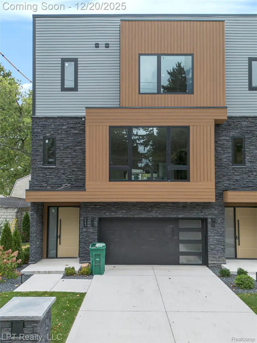 525 Walnut Street, Brighton, MI 48116 - Image #2