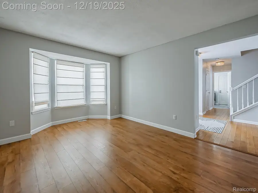 30654 Golden Valley Drive, New Hudson, MI 48165 - Image #3