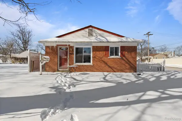 4902 Fleming Street, DearbornHeights, MI 48125