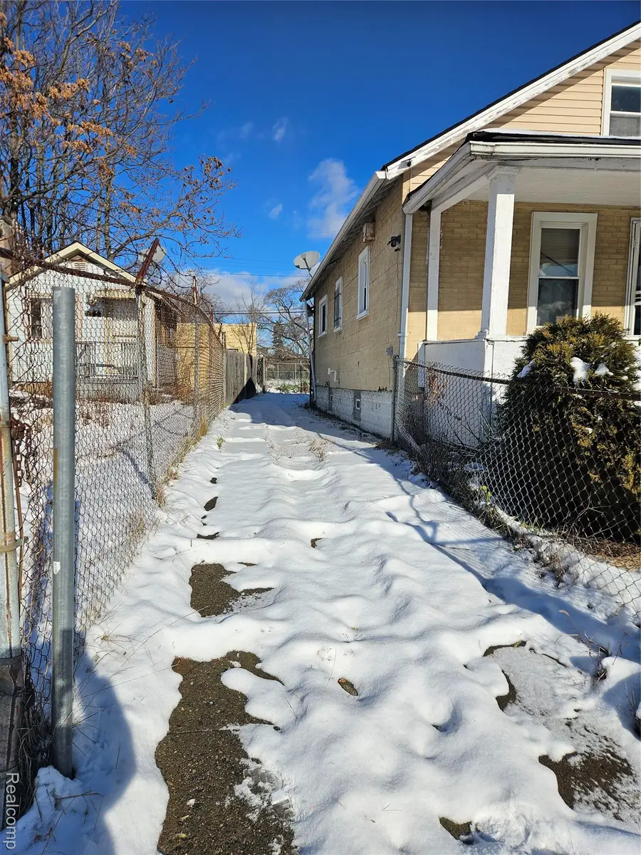 7374 Ellsworth Street, Detroit, MI 48238 - Image #3