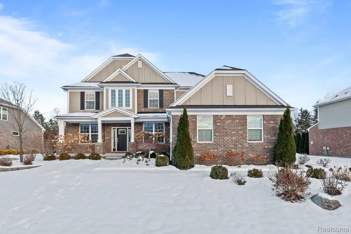 1526 Hickory Ridge Court S, Canton, MI 48187 - Image #1