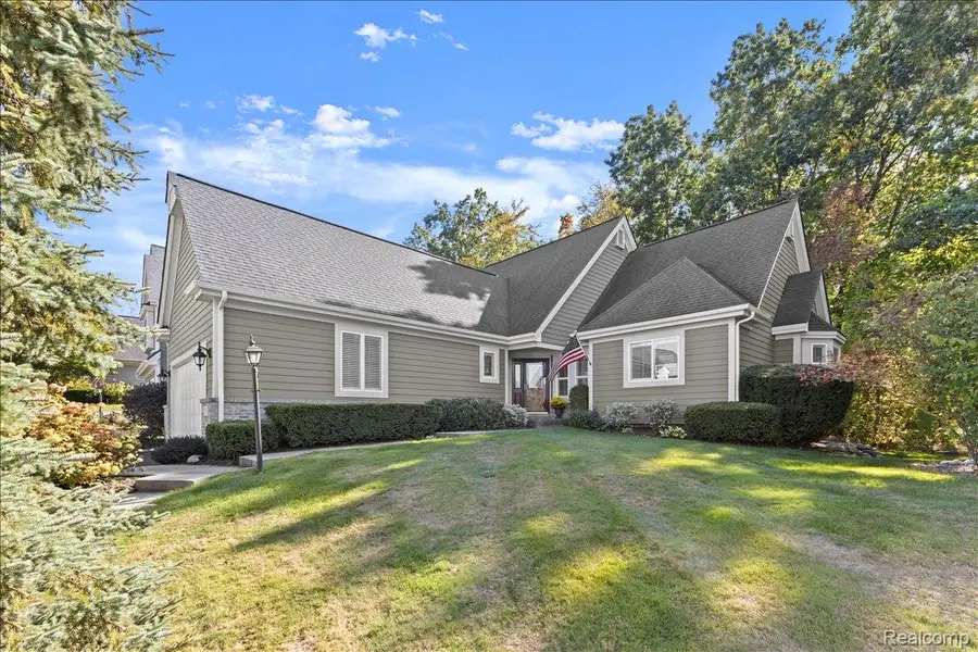 7285 Rabbit Ears Pass, Clarkston, MI 48346 - Image #2