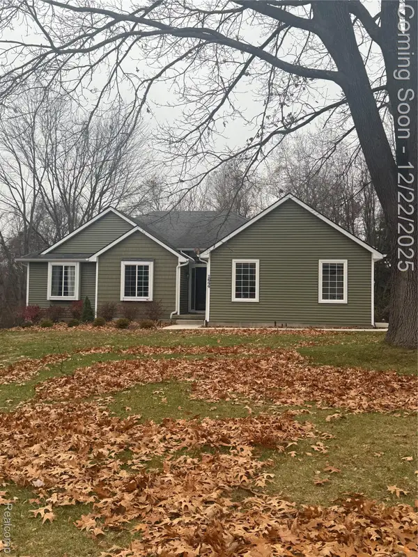 1644 High Pointe Drive, Oxford, MI 48371