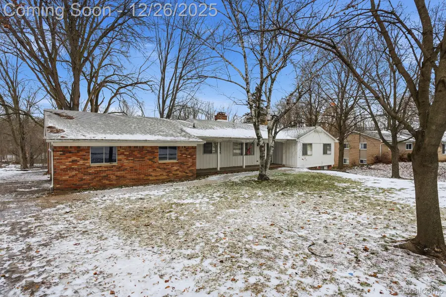 1348 New Life Lane, Rochester Hills, MI 48309 - Image #2
