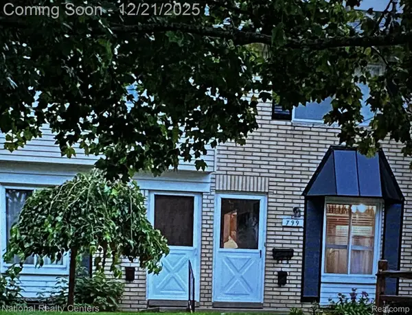 797 Hilldale Circle, Milford, MI 48381