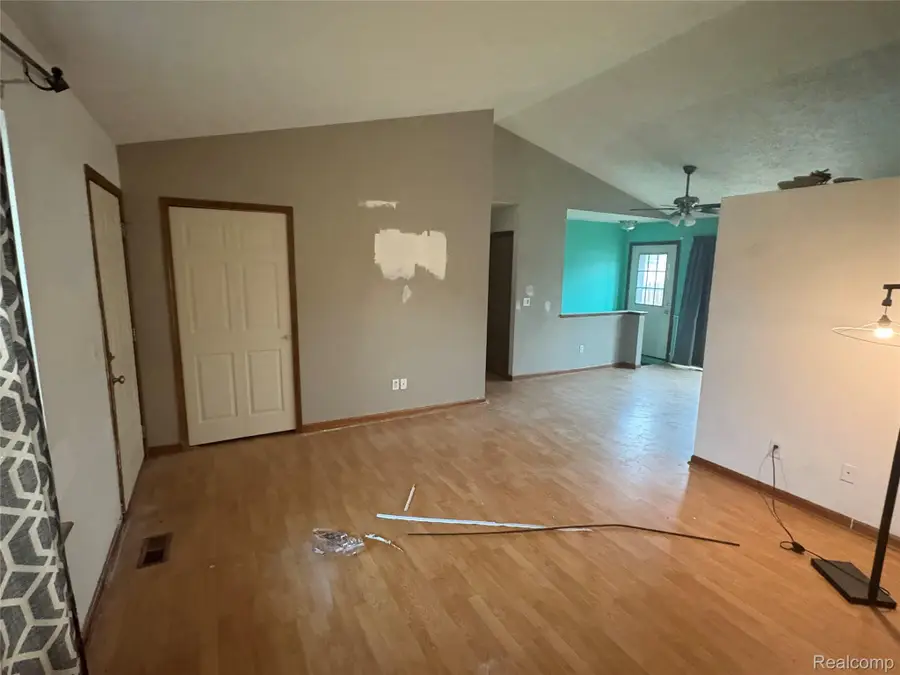 2485 Wellington Avenue, Howell, MI 48843 - Image #3