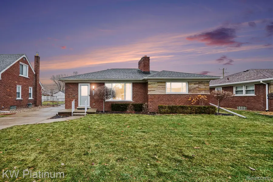 22825 Rosedale Street, Saint Clair Shores, MI 48080 - #2