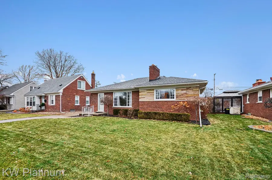 22825 Rosedale Street, Saint Clair Shores, MI 48080 - #3