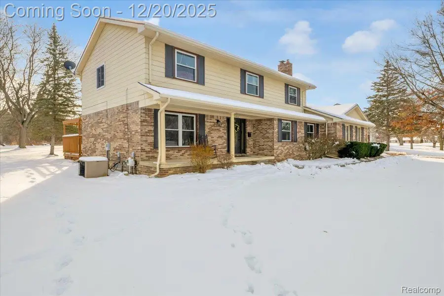 518 Charing Cross Drive, Grand Blanc, MI 48439 - Image #3