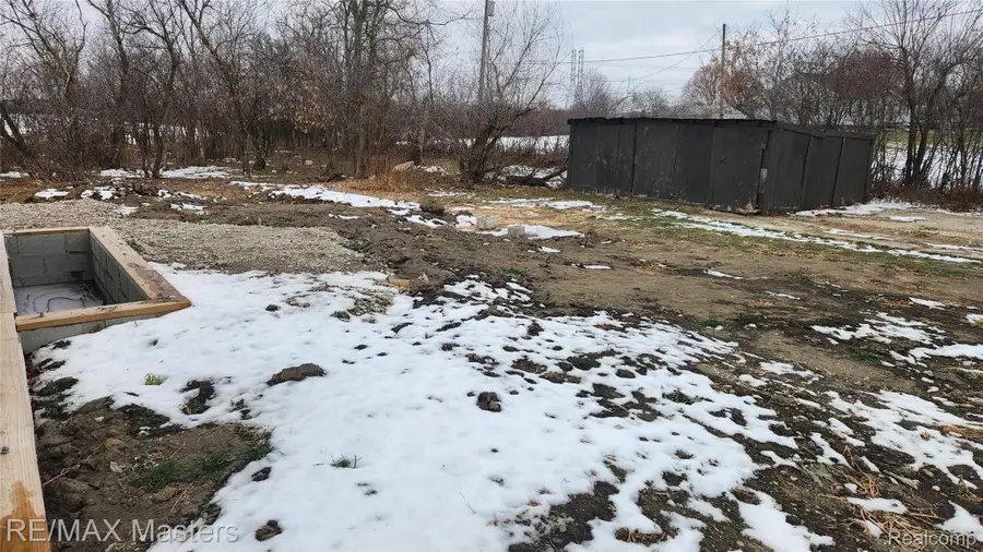 10781 Armstrong Road, Berlin Township, MI 48179 - Image #3