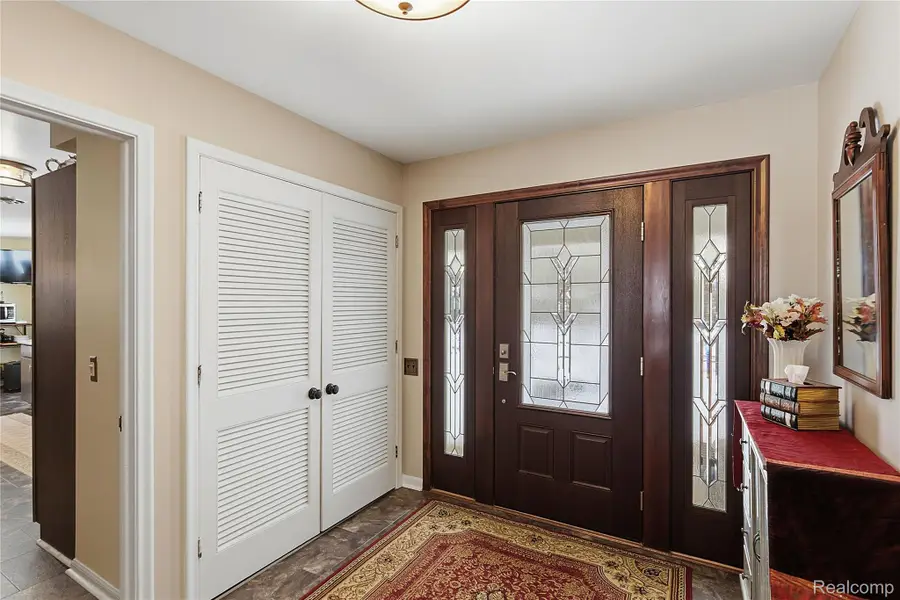 3873 Top View Court, Bloomfield, MI 48304 - #3