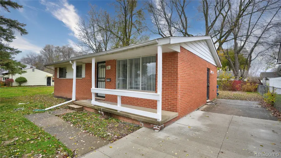 6310 Valorie Lane, Flint, MI 48504 - Image #3