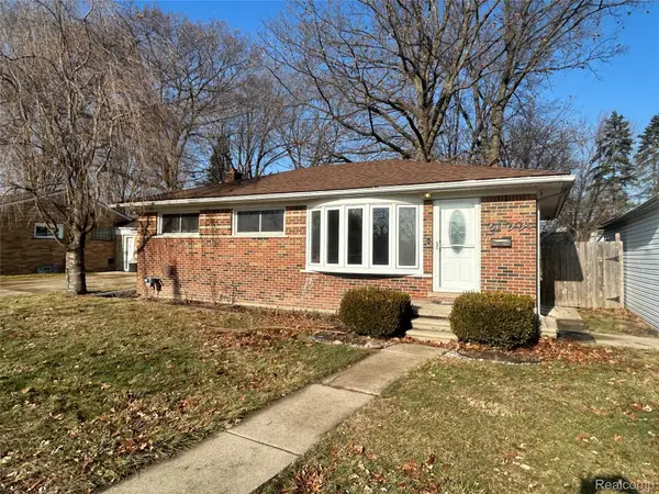 21221 Gordon Road, StClairShores, MI 48081