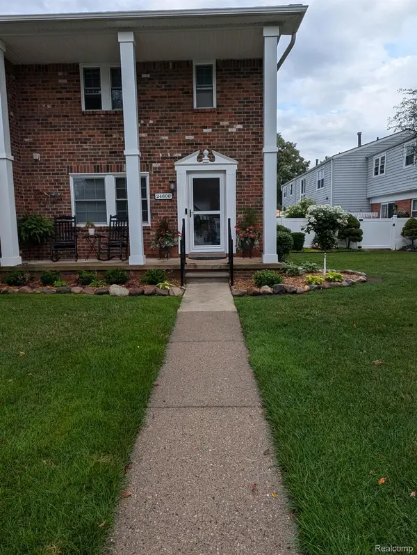 24600 Olde Orchard Street, Novi, MI 48375