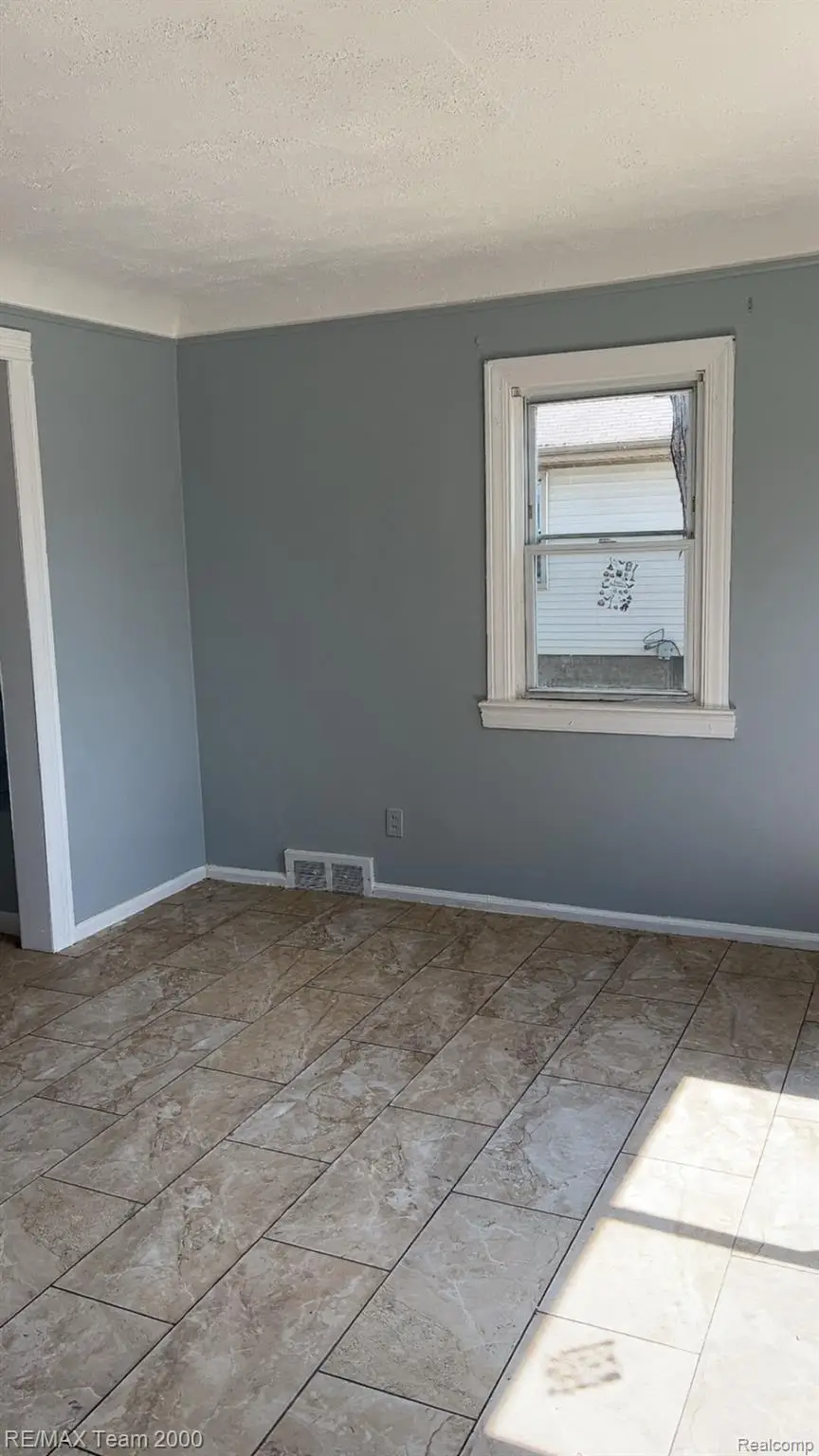 776 Cleophus Parkway, Lincoln Park, MI 48146 - Image #2