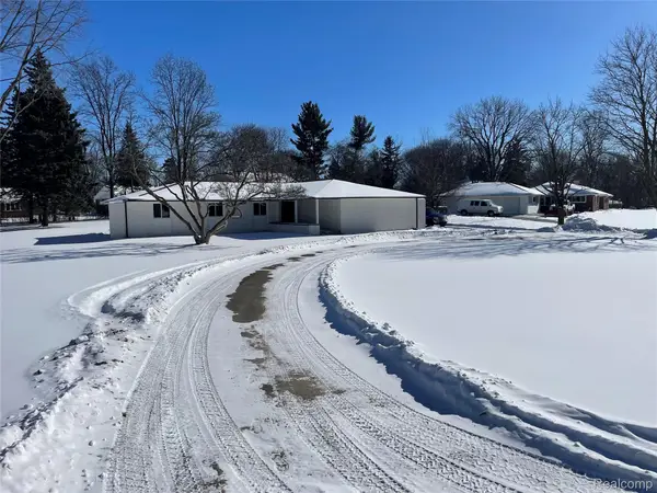 1661 Winthrop Road, BloomfieldHills, MI 48302