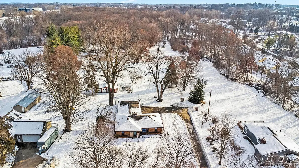 1660 Giddings Road, Pontiac, MI 48340 - #1