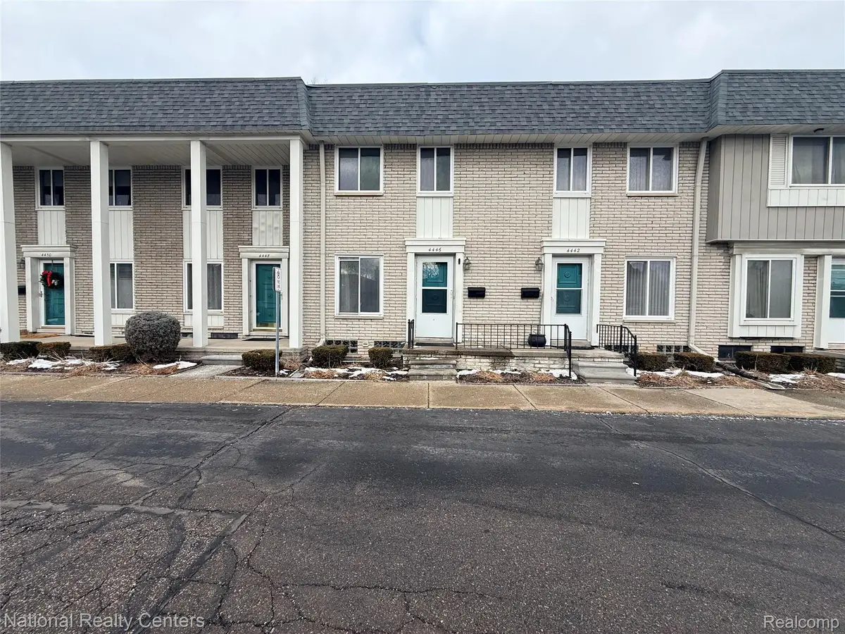 4446 15 Mile Road, Sterling Heights, MI 48310 - Image #1