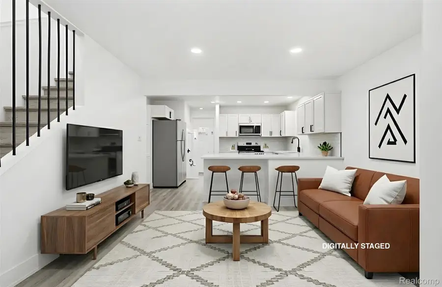 21912 E 10 Mile Road, Saint Clair Shores, MI 48080 - Image #2