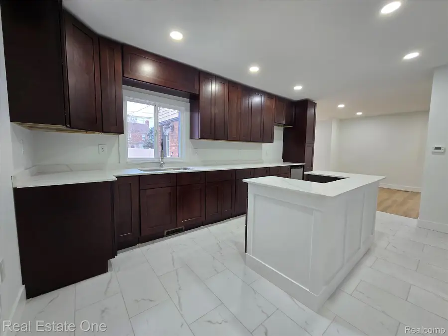 953 Kings Highway, Lincoln Park, MI 48146 - Image #3