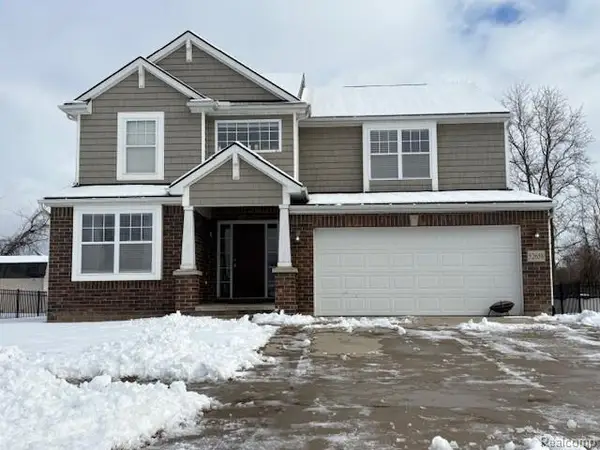 52658 Delena Drive, Macomb, MI 48042