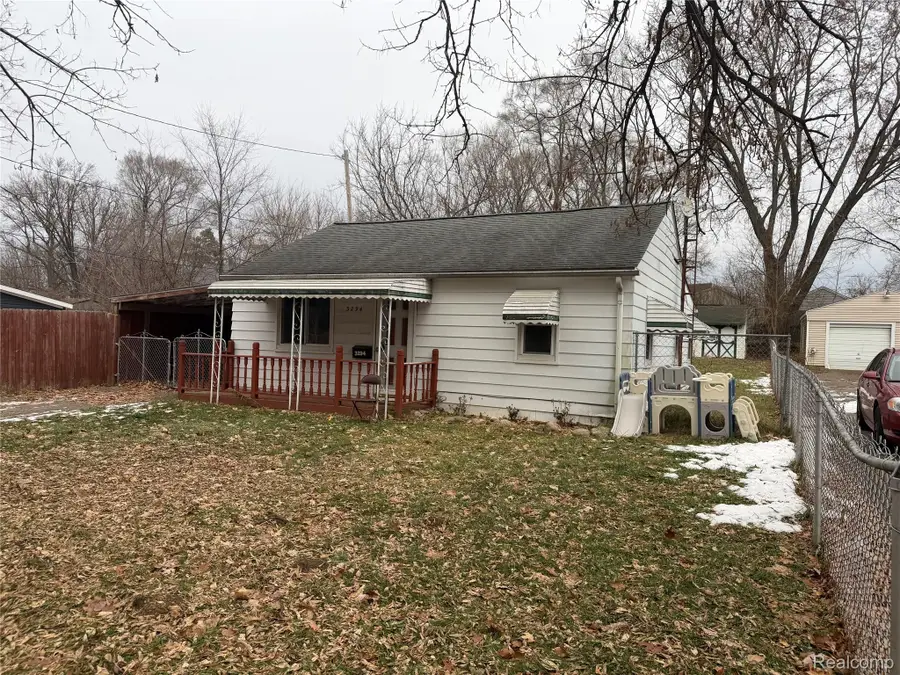3294 Huggins Avenue, Flint, MI 48506 - Image #2