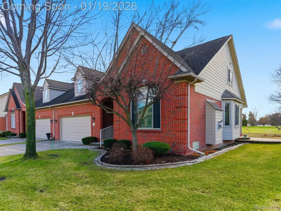 22564 Pigeon River Drive, Macomb, MI 48042 - Image #2
