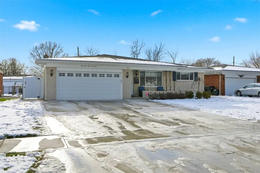 33367 Elgin Court, Sterling Heights, MI 48310 - Image #2