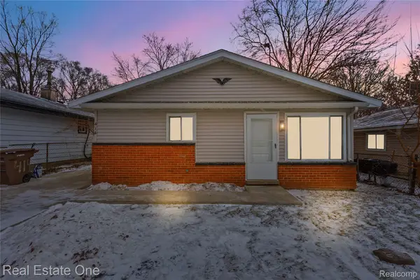 414 Kenilworth Avenue, Pontiac, MI 48342