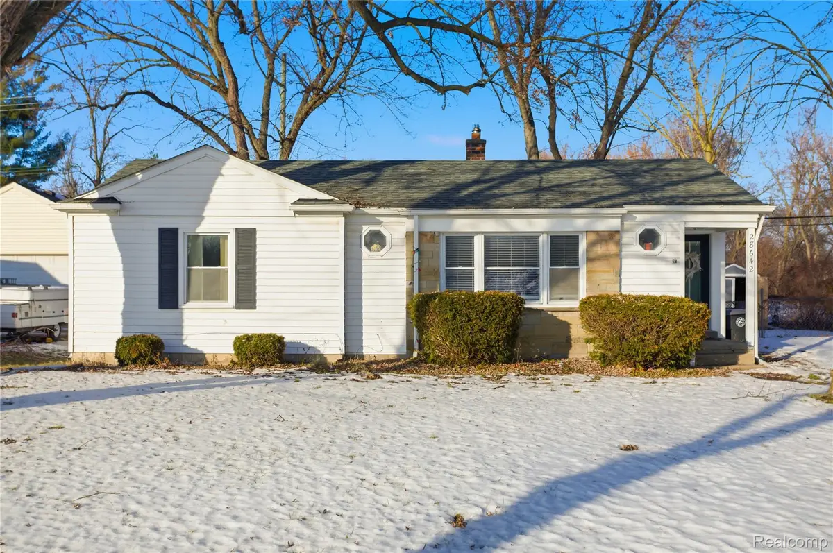 28642 7 Mile Road, Livonia, MI 48152 - #1