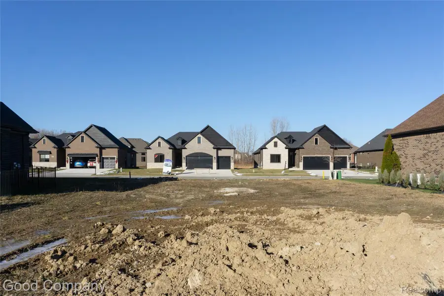 19324 Springbrook Drive, Macomb, MI 48044 - #2