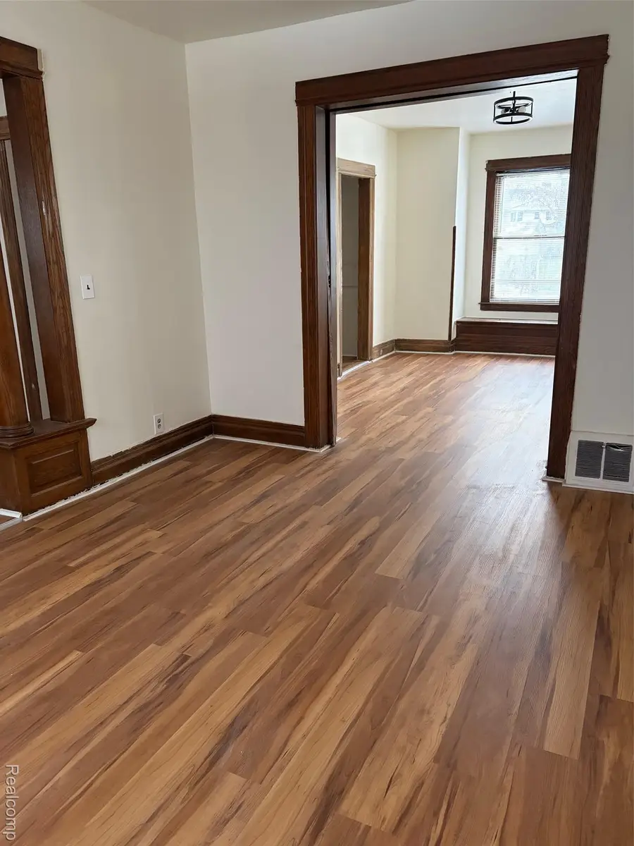 628 Collingwood Street, Detroit, MI 48202 - Image #3