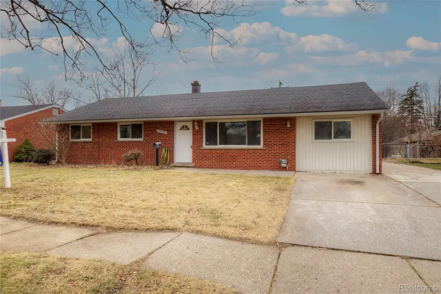 35431 Silvano Street, Clinton Township, MI 48035 - Image #3