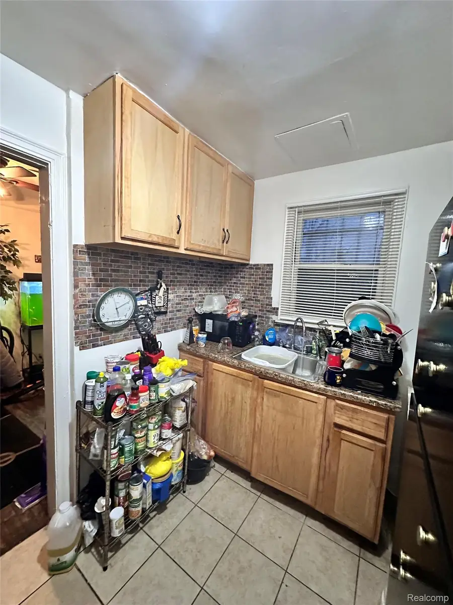 15754 Meyers Road, Detroit, MI 48227 - Image #3