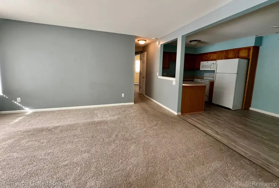 6194 Richards Drive, Brighton, MI 48116 - #2