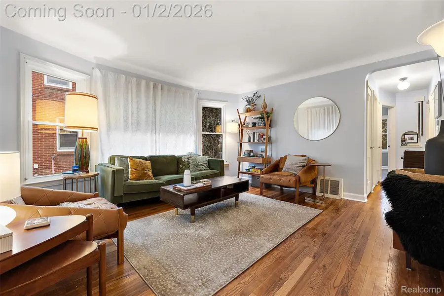 10024 Kingston Avenue, Huntington Woods, MI 48070 - Image #3