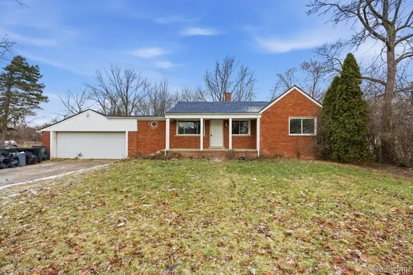 2907 Lovington Drive, Troy, MI 48083