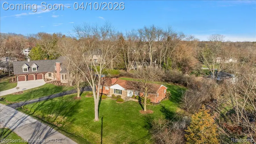 5753 Kilbrennan Road, Bloomfield, MI 48301 - #2
